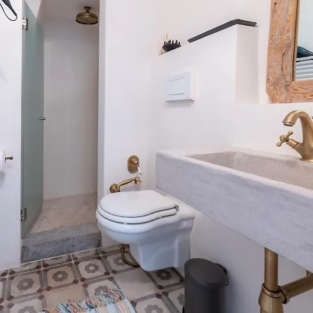 Corso Mazzini White *