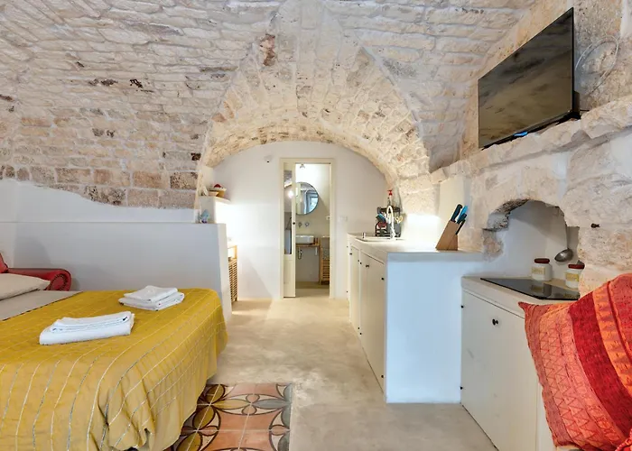 Corso Mazzini White 오스투니