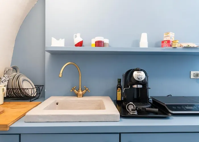 Corso Mazzini White 오스투니