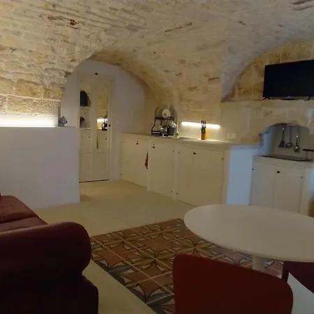 Corso Mazzini White Apartment
