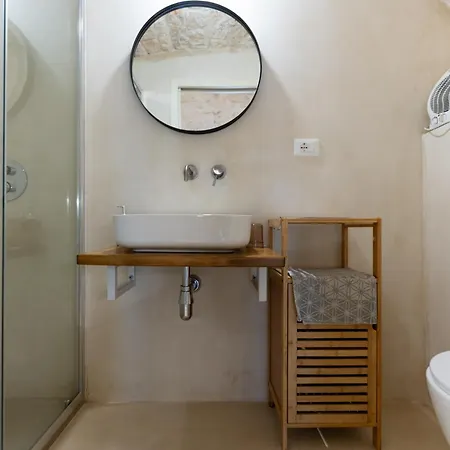 Corso Mazzini White