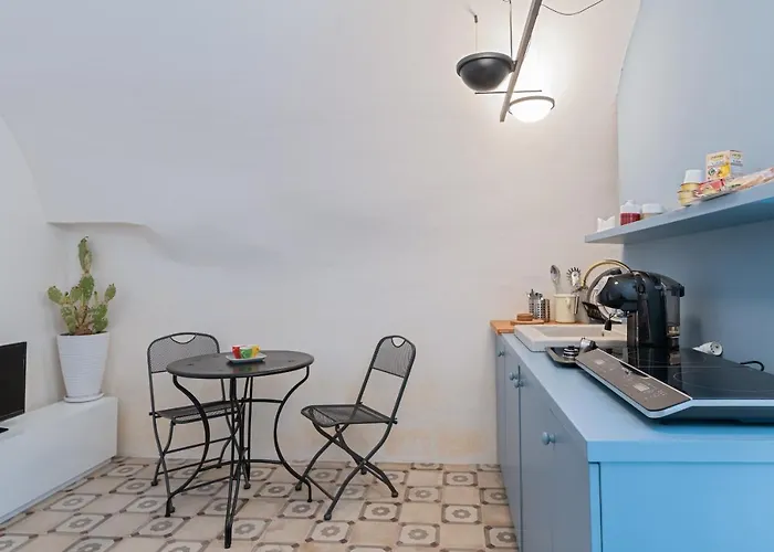 Corso Mazzini White *